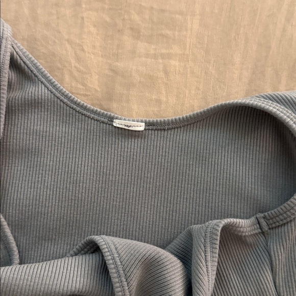 ALO Yoga Women's Lunar Gray Ribbed Tank Top - Picture 5 of 7